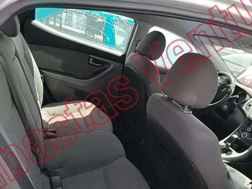 HYUNDAI ELANTRA 2016, foto 13 de 19