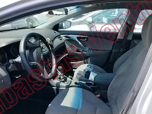 HYUNDAI ELANTRA 2016, foto 17 de 19
