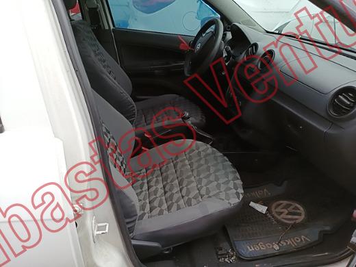 VOLKSWAGEN GOL SEDAN 2013, foto 12 de 19