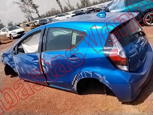 TOYOTA PRIUS 2021, foto 8 de 19