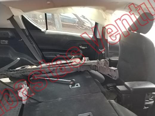 TOYOTA PRIUS 2021, foto 13 de 19