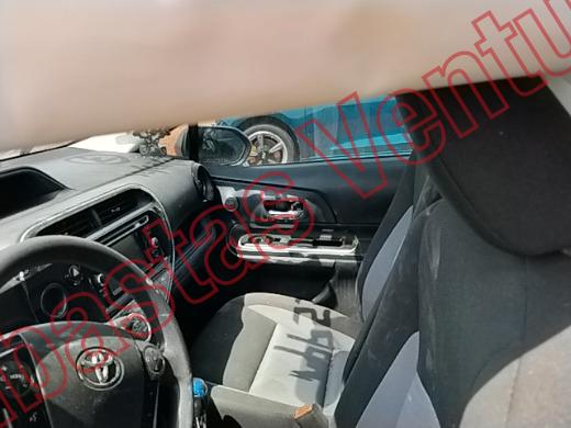 TOYOTA PRIUS 2021, foto 17 de 19