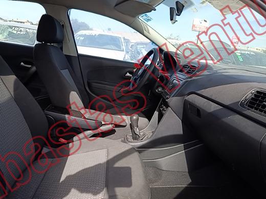 VOLKSWAGEN VENTO 2014, foto 12 de 19