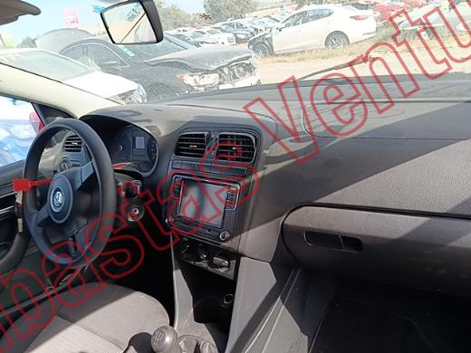 VOLKSWAGEN VENTO 2014, foto 14 de 19