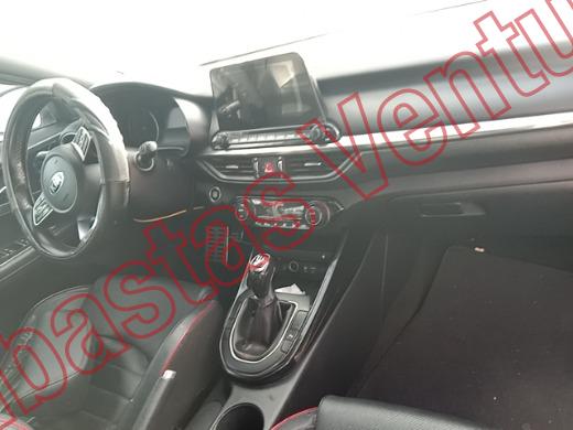 KIA FORTE   2020, foto 14 de 19