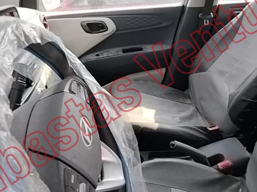 HYUNDAI I10 2024, foto 17 de 19
