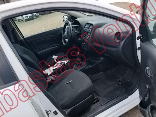 NISSAN VERSA 2018, foto 12 de 19