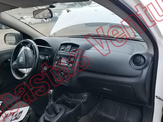 NISSAN VERSA 2018, foto 14 de 19