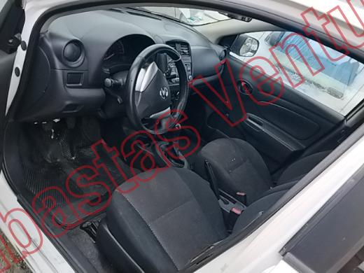 NISSAN VERSA 2018, foto 17 de 19