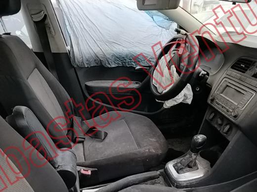 VOLKSWAGEN VENTO 2015, foto 12 de 19