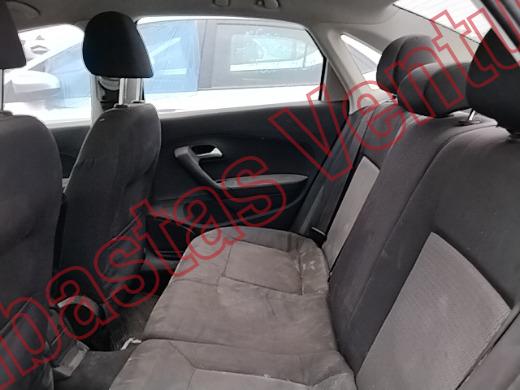 VOLKSWAGEN VENTO 2015, foto 16 de 19