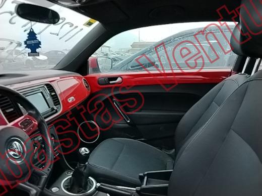 VOLKSWAGEN BEETLE 2016, foto 17 de 19