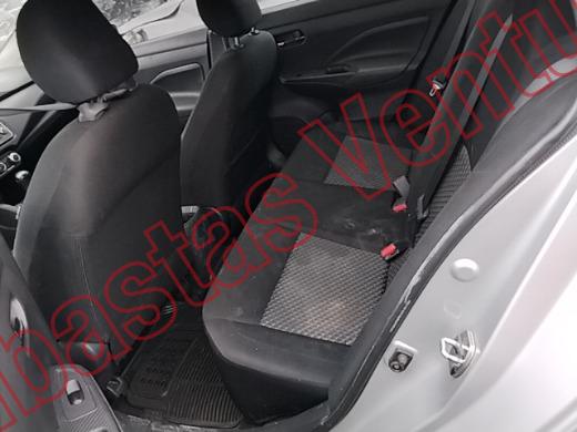 NISSAN VERSA 2020, foto 16 de 19