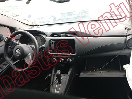 NISSAN VERSA 2024, foto 14 de 19
