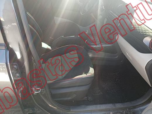 HYUNDAI GRAND I10 2023, foto 12 de 19
