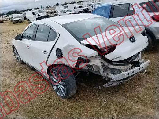MAZDA MAZDA 3 2023, foto 7 de 19