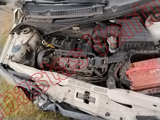 VOLKSWAGEN SAVEIRO  2017, foto 10 de 19