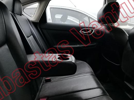 NISSAN SENTRA 2019, foto 13 de 19
