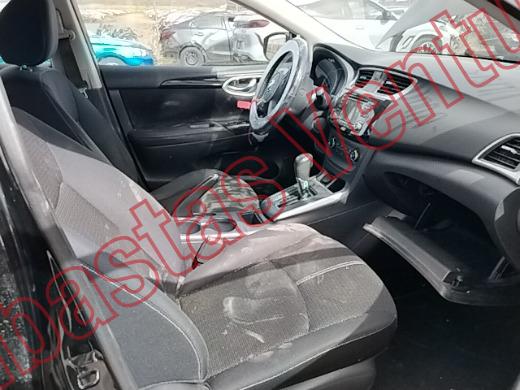 NISSAN SENTRA 2017, foto 12 de 19