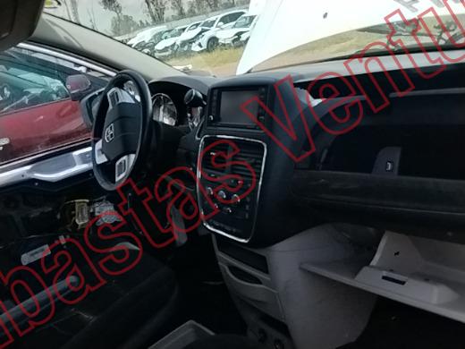 DODGE GRAND CARAVAN 2019, foto 14 de 19