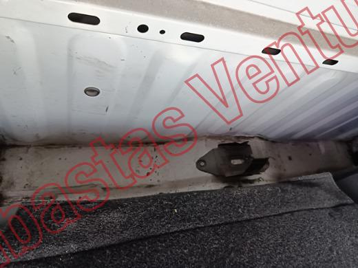 NISSAN NP 300 2022, foto 15 de 19