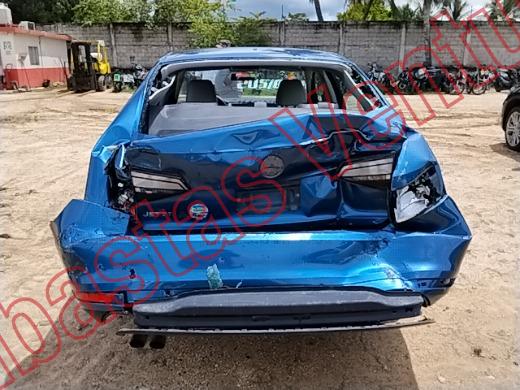 VOLKSWAGEN JETTA MK VI 2016, foto 6 de 19
