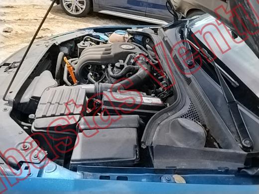 VOLKSWAGEN JETTA MK VI 2016, foto 9 de 19