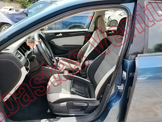 VOLKSWAGEN JETTA MK VI 2016, foto 17 de 19