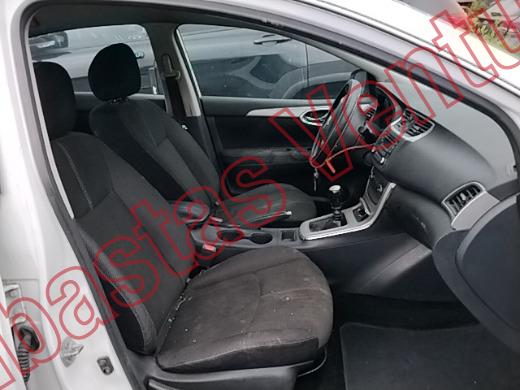 NISSAN SENTRA 2016, foto 12 de 19