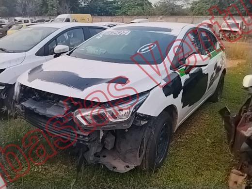 NISSAN VERSA 2021, foto 1 de 19