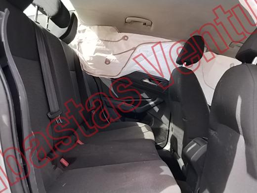 VOLKSWAGEN JETTA 2020, foto 13 de 19