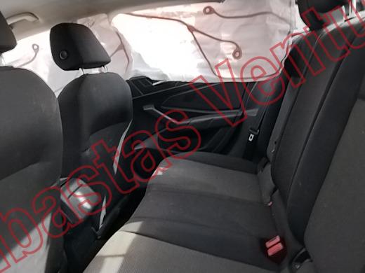 VOLKSWAGEN JETTA 2020, foto 16 de 19