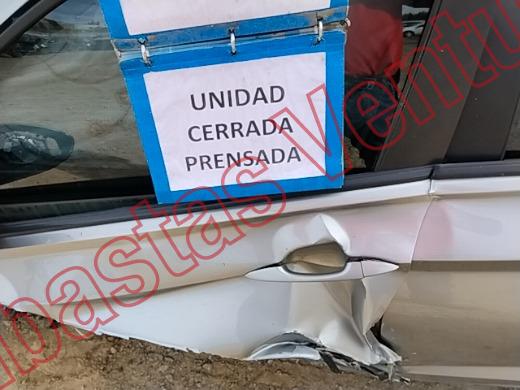 VOLKSWAGEN JETTA 2020, foto 17 de 19