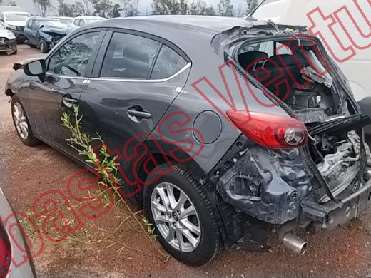 MAZDA MAZDA 3 2018, foto 8 de 19