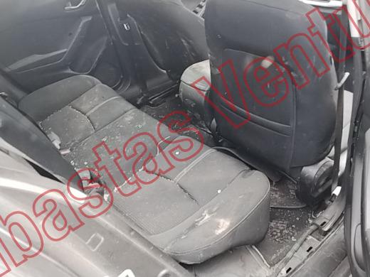 MAZDA MAZDA 3 2018, foto 13 de 19