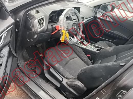 MAZDA MAZDA 3 2018, foto 17 de 19