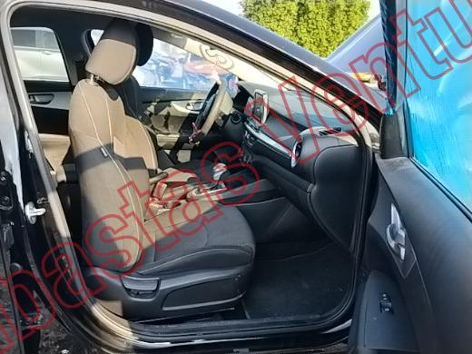 KIA FORTE   2022, foto 12 de 19