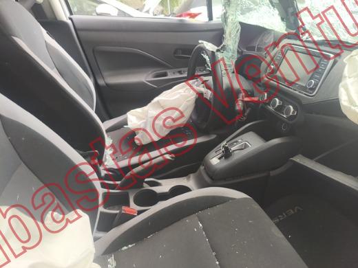 NISSAN VERSA 2025, foto 12 de 19