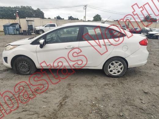 FORD FIESTA 2013, foto 8 de 19