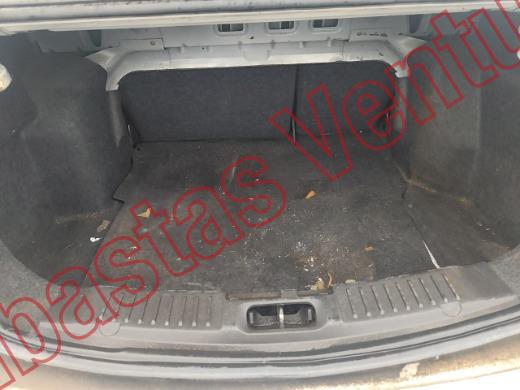 FORD FIESTA 2013, foto 15 de 19