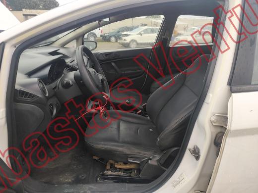 FORD FIESTA 2013, foto 17 de 19