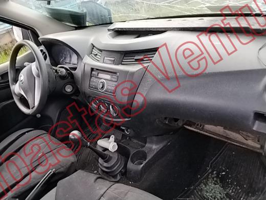 NISSAN NP 300 2018, foto 14 de 19