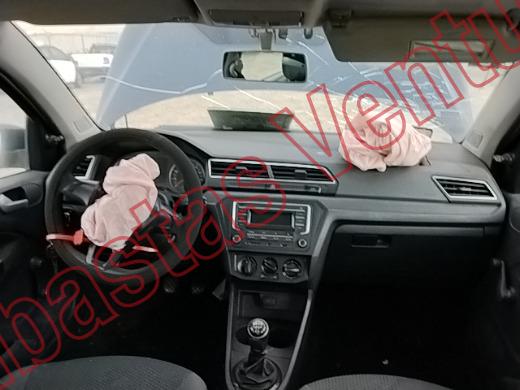 VOLKSWAGEN GOL SEDAN 2017, foto 14 de 19