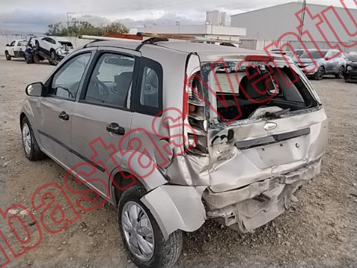 FORD FIESTA 2005, foto 7 de 19
