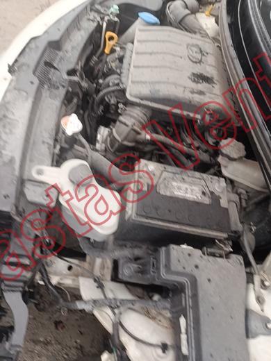 HYUNDAI GRAND I10 2015, foto 9 de 19