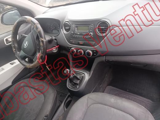 HYUNDAI GRAND I10 2015, foto 14 de 19