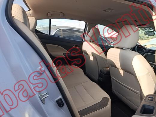 NISSAN VERSA 2023, foto 13 de 19