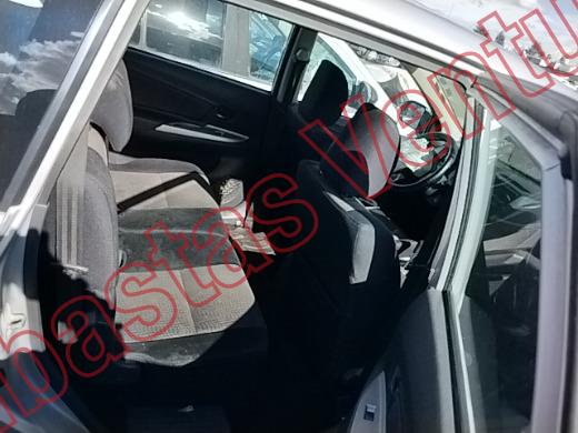 TOYOTA AVANZA 2013, foto 13 de 19
