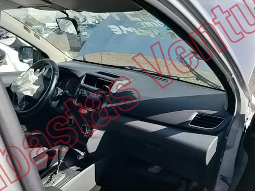 TOYOTA AVANZA 2013, foto 14 de 19