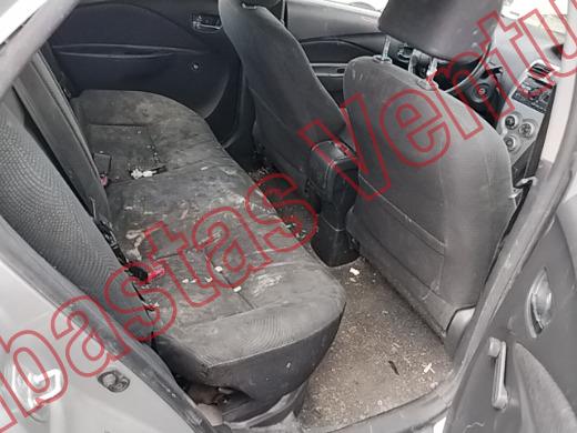 TOYOTA YARIS 2016, foto 13 de 19